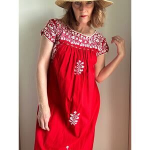 Vintage 70s Oaxacan Embroidered Maxi Dress Red & White Mexican Folk Dress Size S